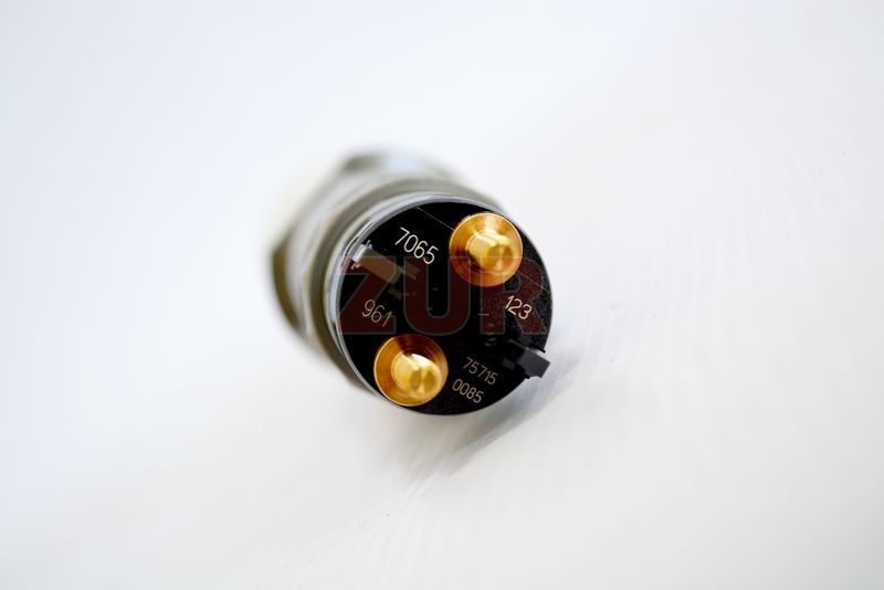 Форсунка топл. BOSCH 0445120153 0445120153 0445120153