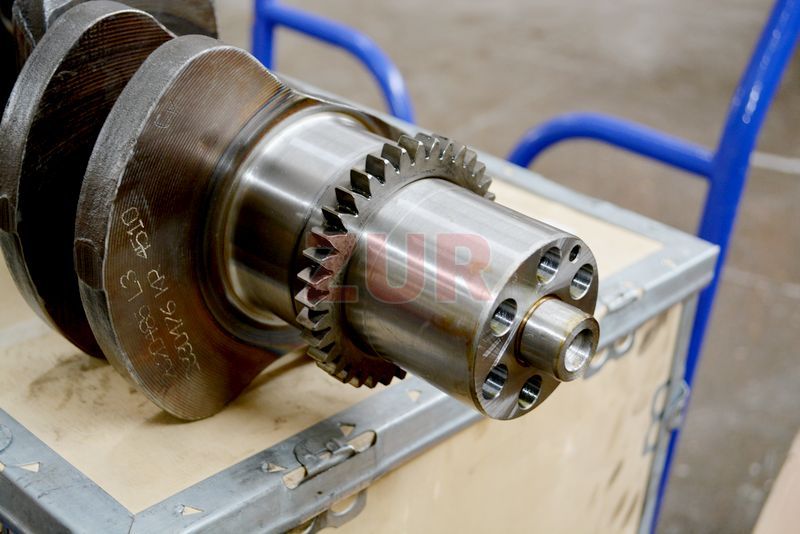 Вал коленчатый V=5,9 6ISBe250 (Оригинал) 2830476 / 4896767 / 2830477