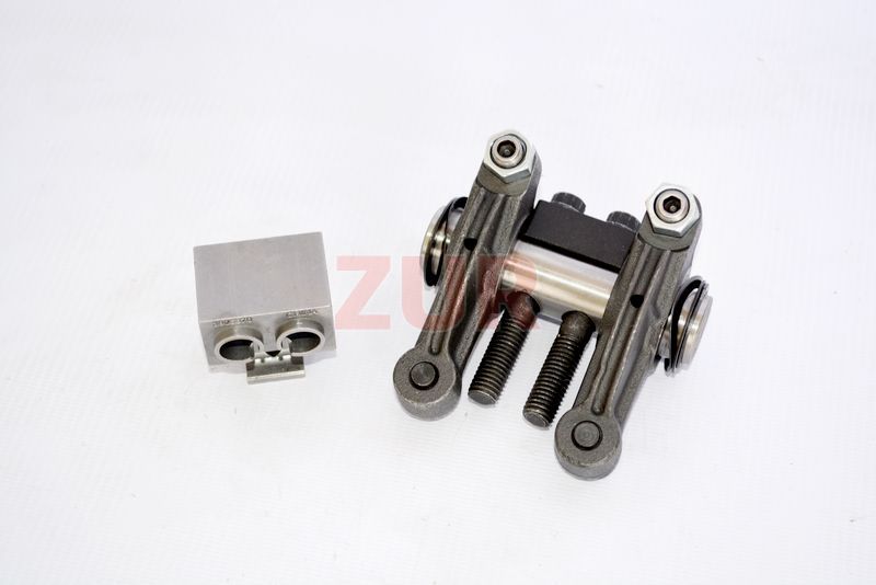 Коромысло (в сборе на цилиндр) 6СТ 3934921 3934921