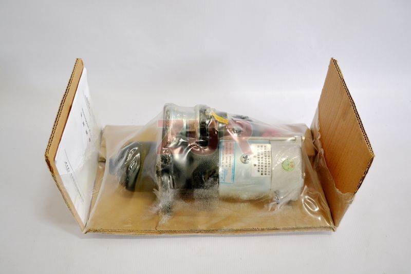 Стартер 24V 6,0KW 12зубов M93R3003SE 4983067 4983067 / M93R3003SE