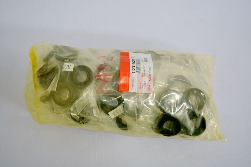 Уплотнитель форсунки в клапанной крышке ISF2.8 (О+) 5255313 5255313