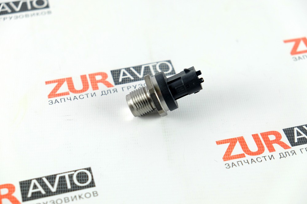 Датчик давления топлива в рампе ISBe E4 5297640 / 0281006327