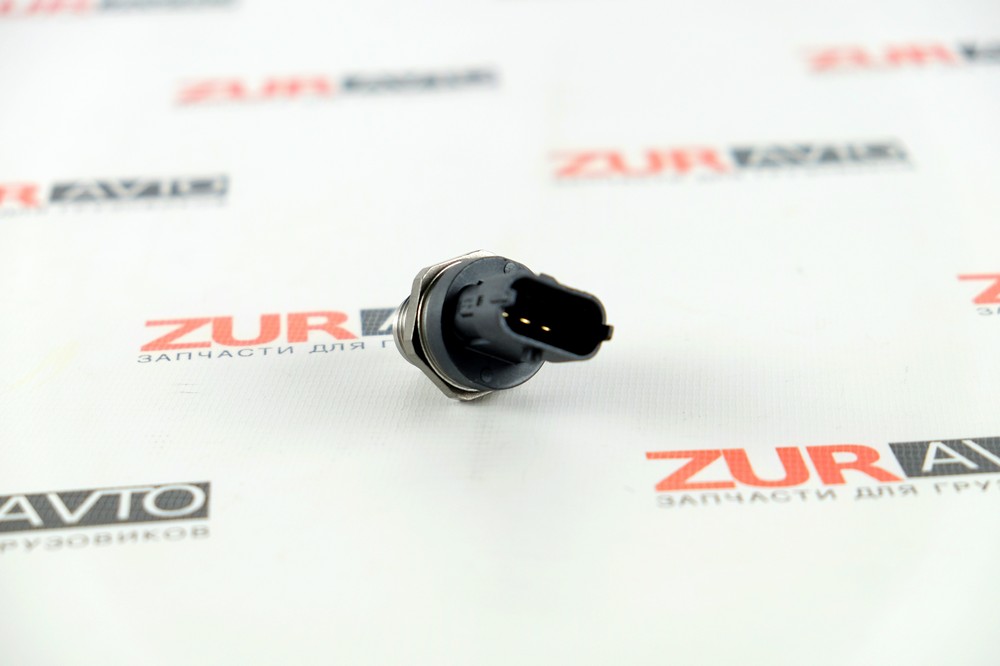 Датчик давления топлива в рампе ISBe E4 5297640 / 0281006327